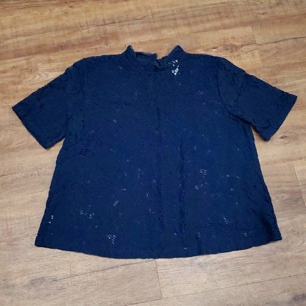 Floral lace top
